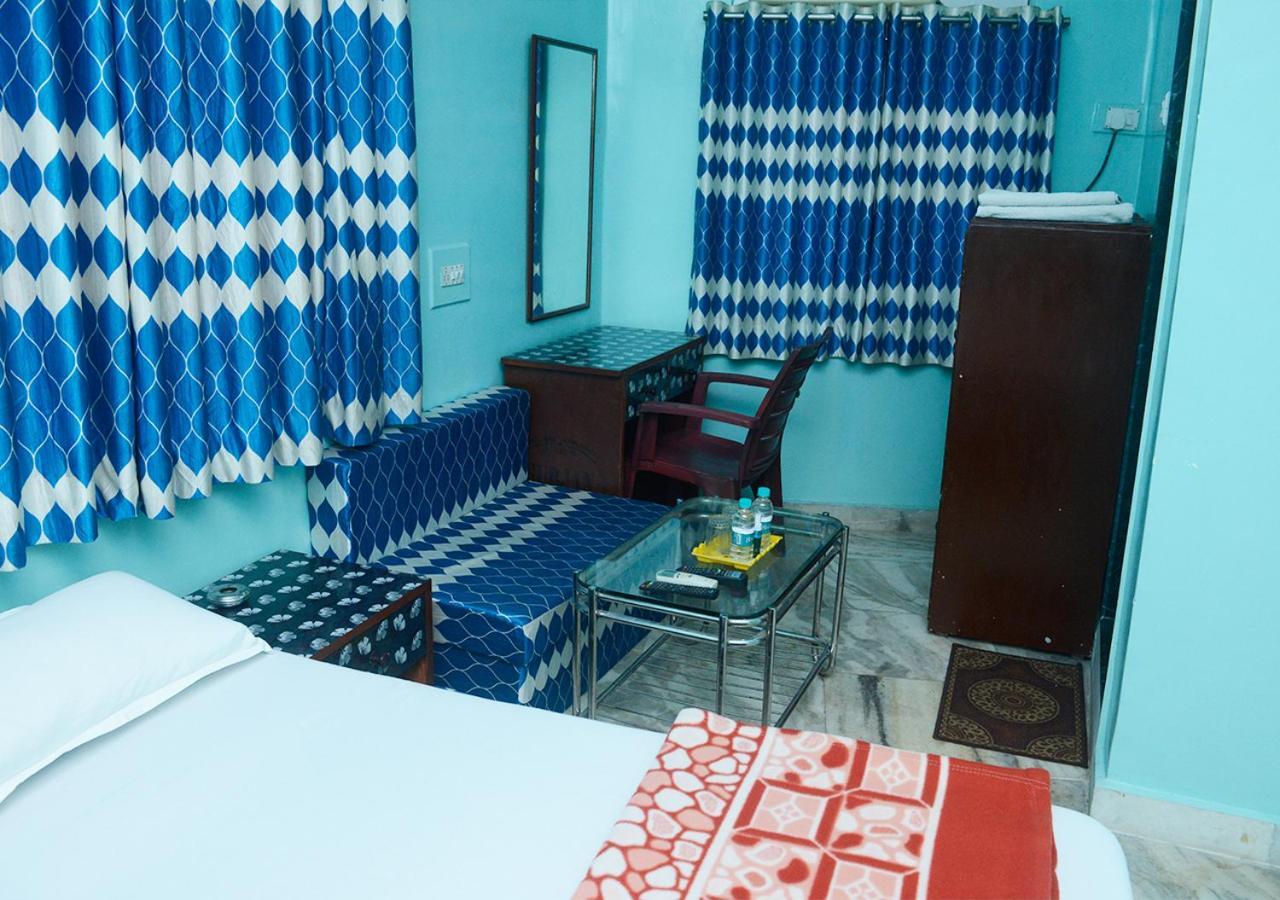 SRK Hotel- Grant Road Mumbai  Buitenkant foto